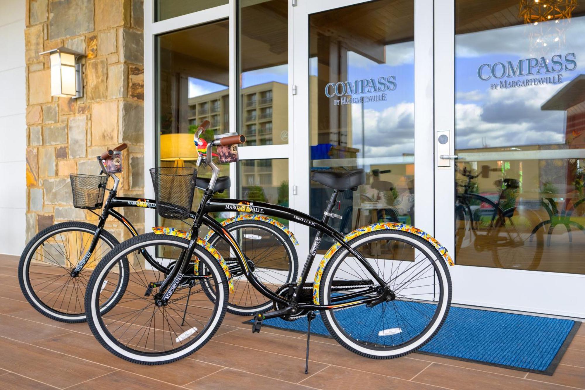 Compass By Margaritaville Hotel Pigeon Forge Exterior photo