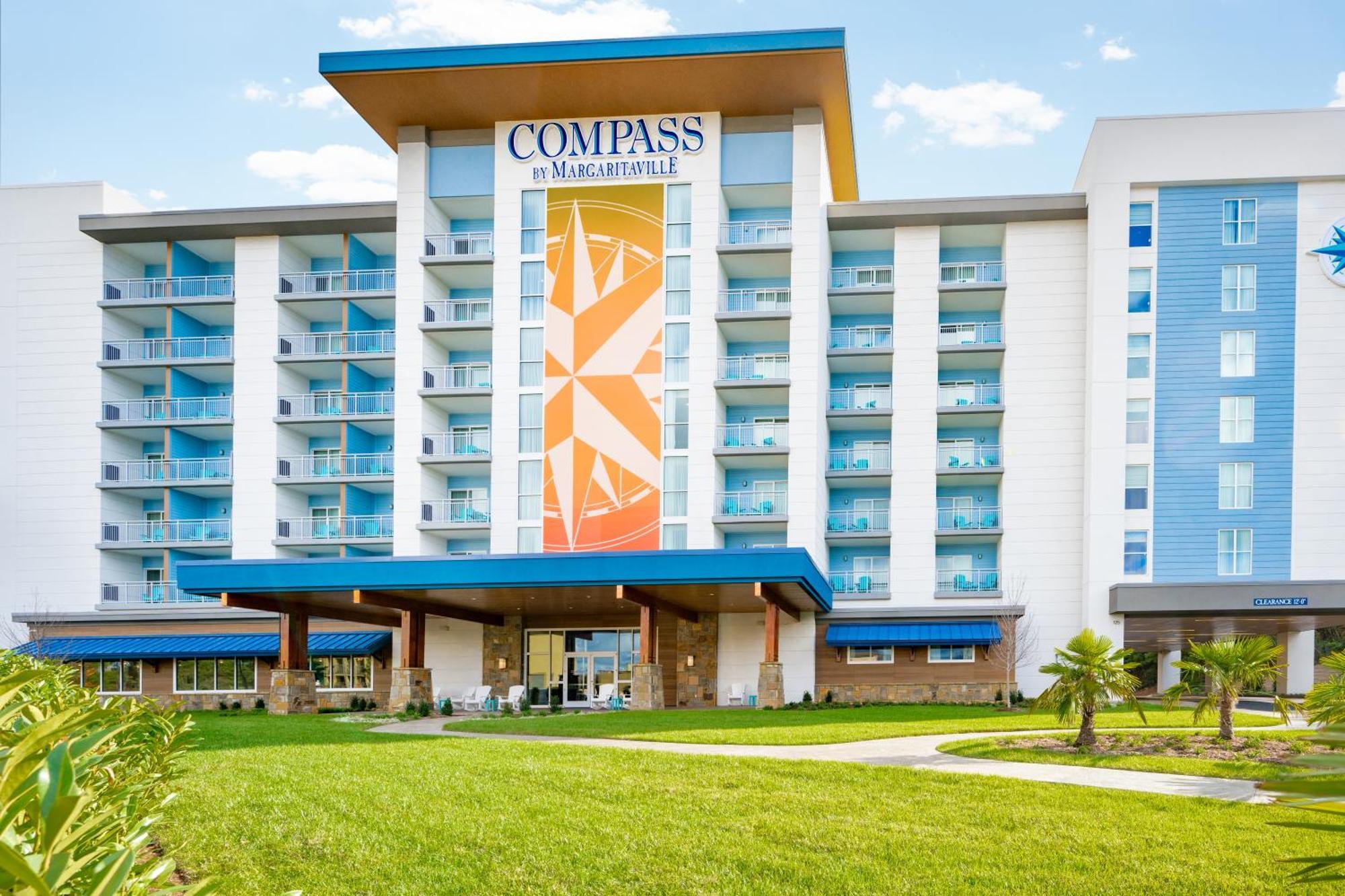 Compass By Margaritaville Hotel Pigeon Forge Exterior photo